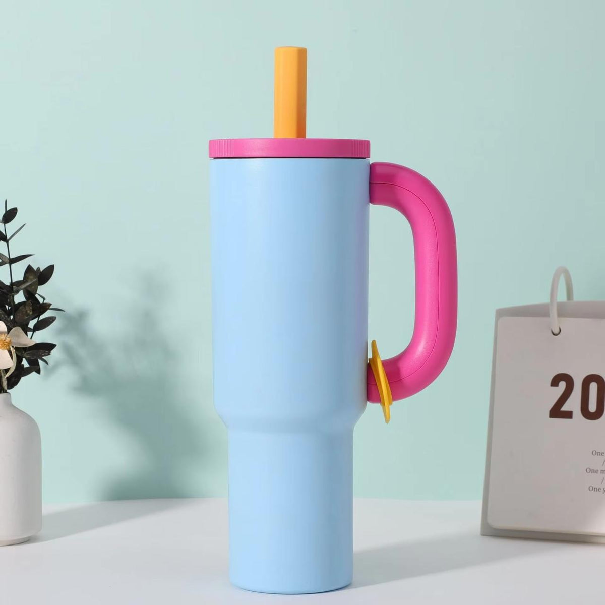 “Happy Everyday” Vacuum Insulated Tumbler 750 ML